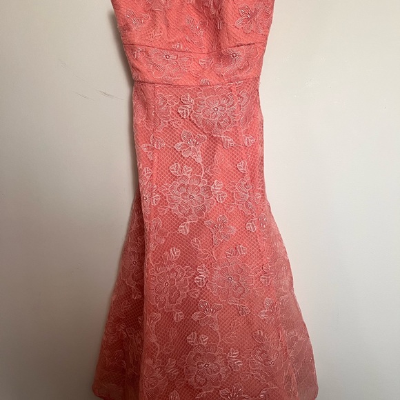 Elegant Pink Strapless Lace Dress - Picture 6 of 12